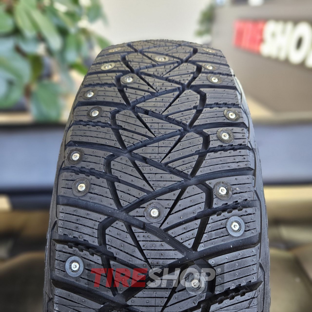 Зимние шины Goodyear UltraGrip 600 215/65 R16 98T (под шип) - Фото 4 width=