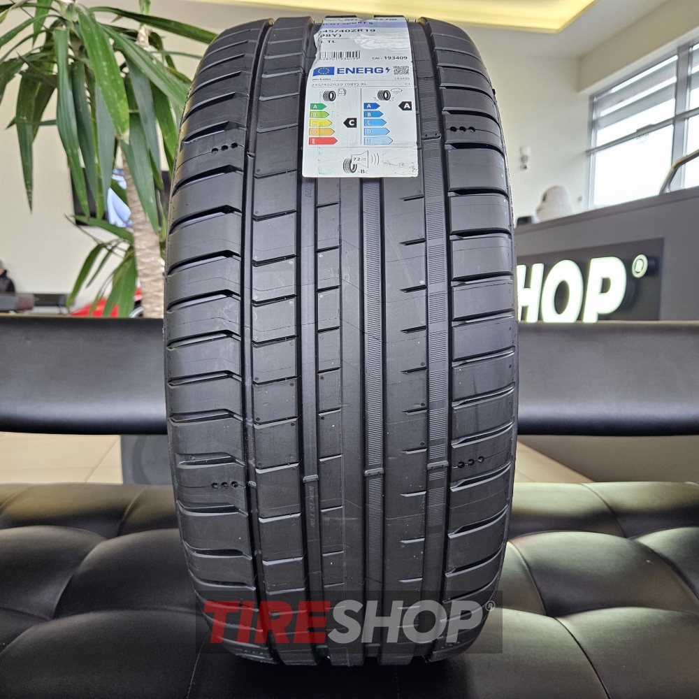 235/40 R18、MICHELIN PILOT SPORT 5、2022年 ᐈ Летние шины Michelin Pilot Sport 5 235/40 ZR18 95Y XL